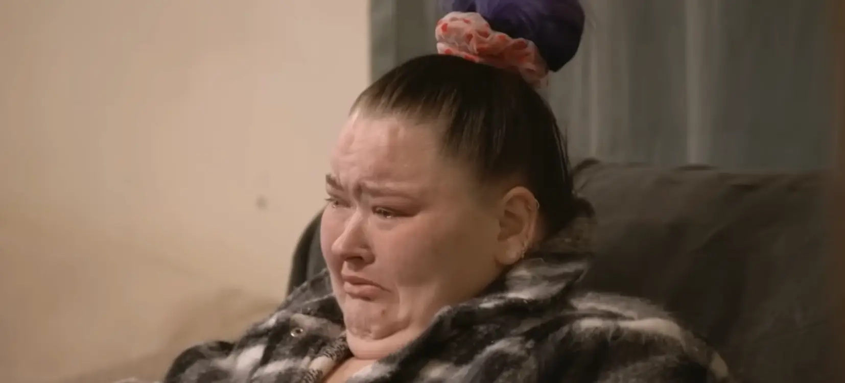 1000-lb Sisters star Amy Slaton became very teary after a heated row with her sister Tammy about her wedding (TLC)