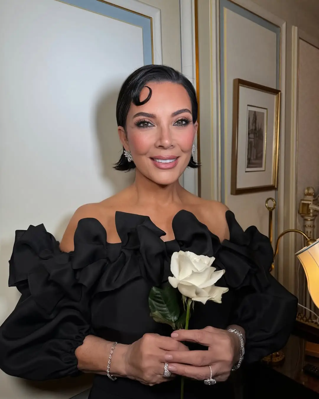 The star also revealed who performed her most recent face lift (Instagram/@krisjenner)