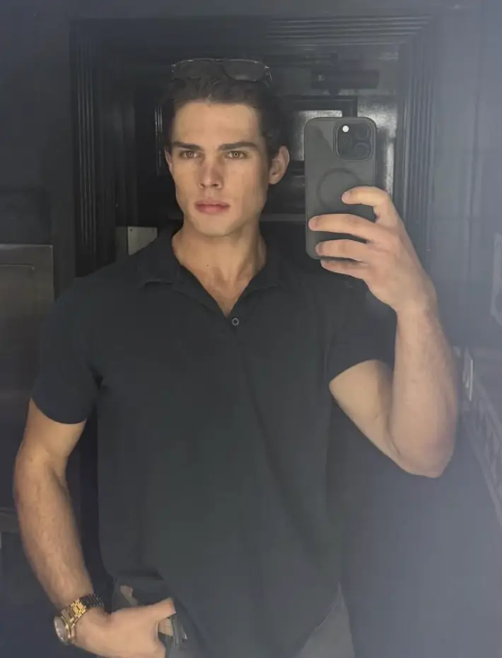 Peters was livestreaming on Kick on Tuesday when the broadcast abruptly cut off (Instagram/@clavicular0)