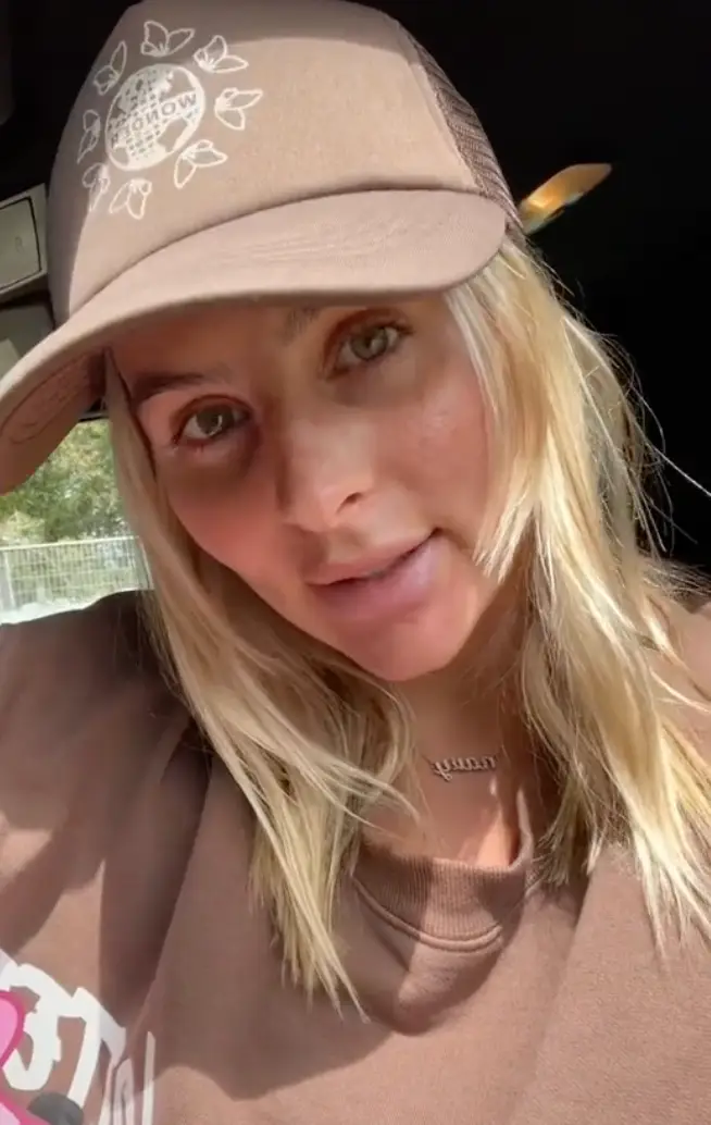 Indy talked followers through her pre-birth routine.