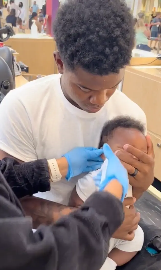 Some people praised the dad.