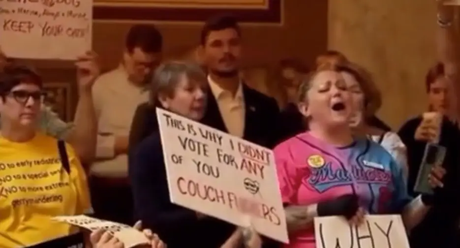 Some of the signs were certainly interesting (Instagram/@demsnight)