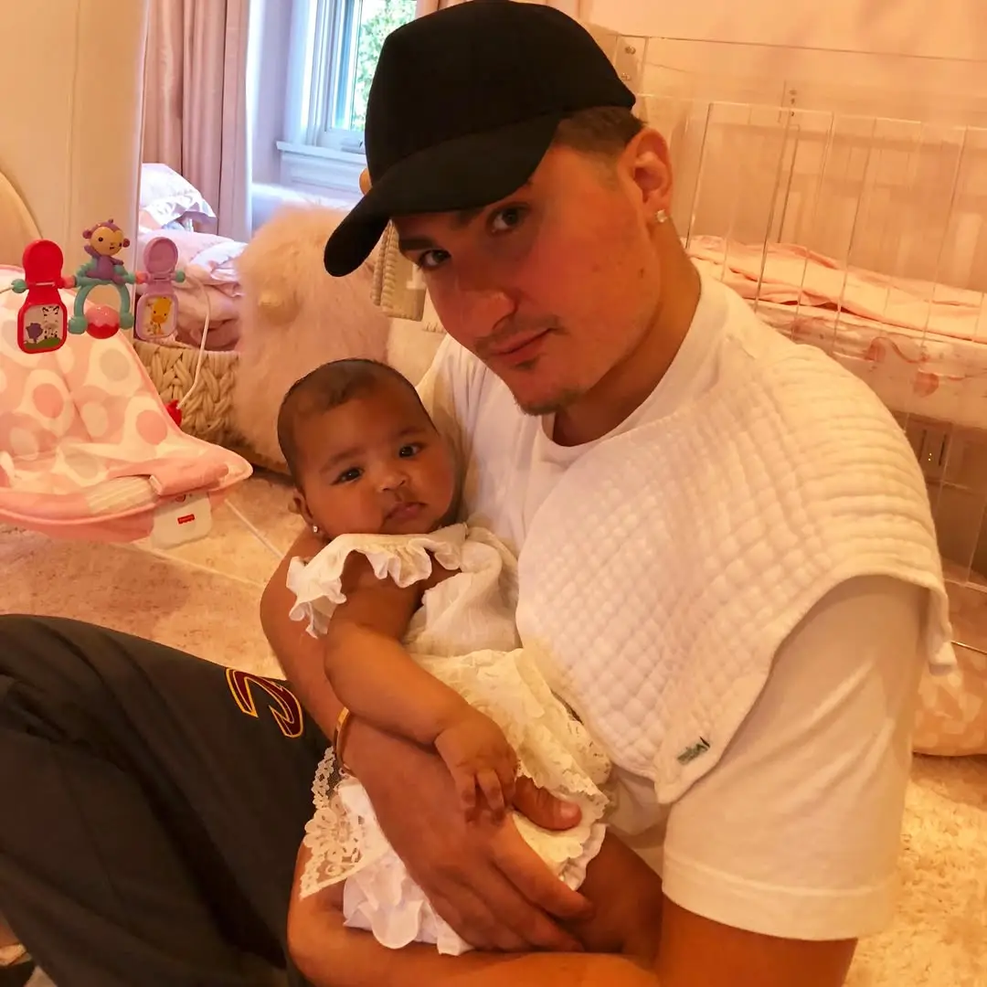 Fans were confused over the connection between Khloé and Savas (Instagram/@khloekardashian)