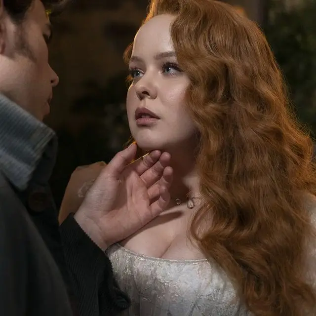 Fans hit out over the concept of a 'mixed-weight' relationship. (Netflix)