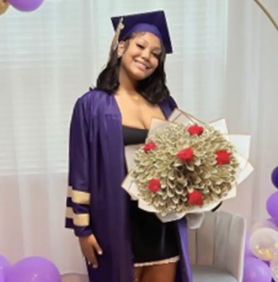Sienna Steward was at her high school graduation when she collapsed (WEST COBB FUNERAL HOME)