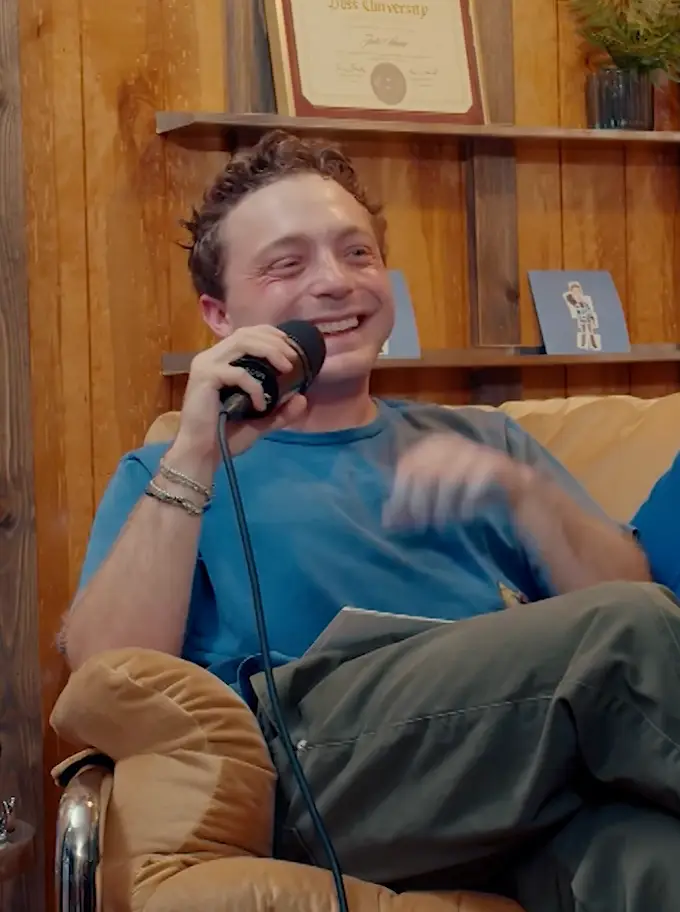 The podcast star immediately burst out laughing (Therapuss with Jake Shane)
