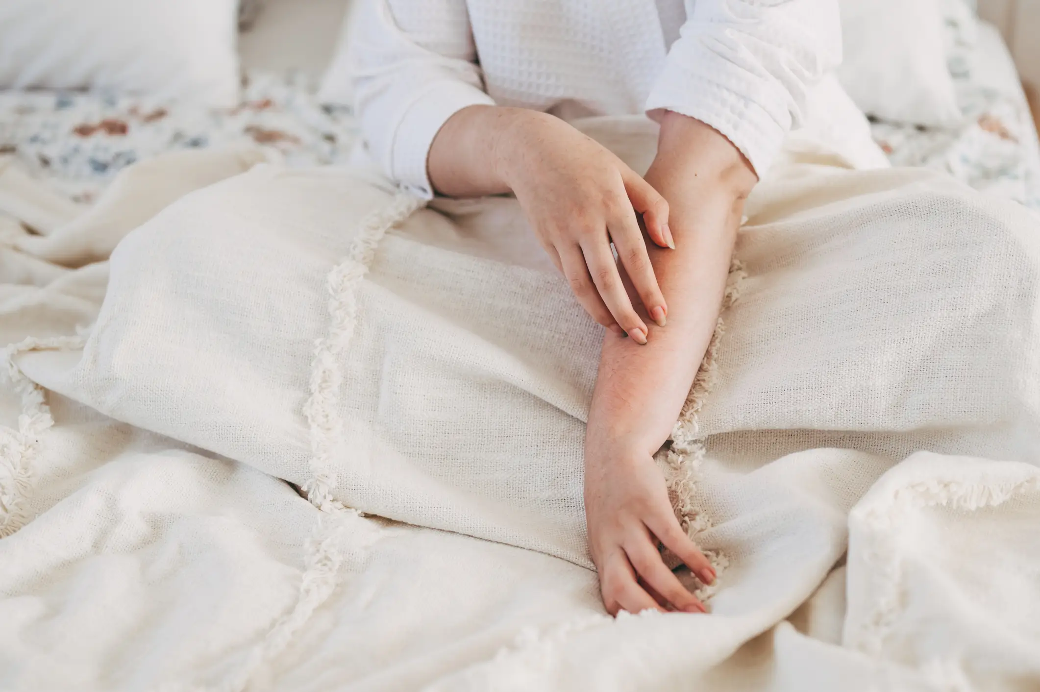 Daisy Holstine said she woke up with ‘hives’ which covered her body (Getty Stock Images)