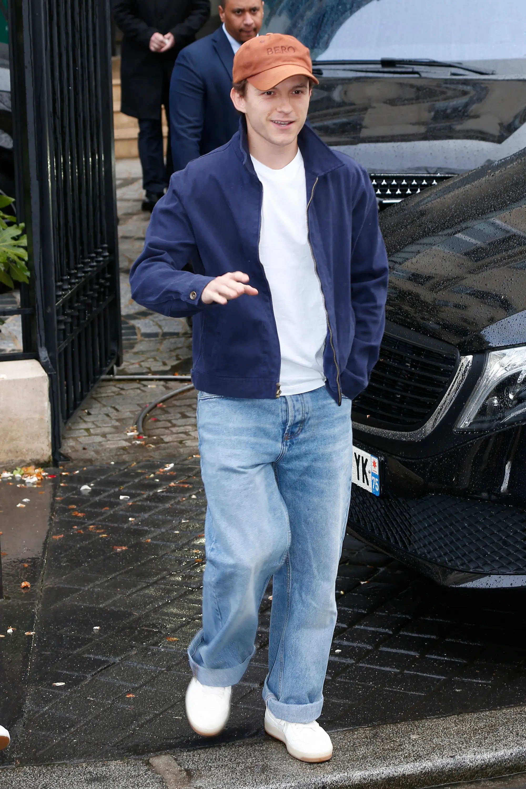 Holland supported Zendaya from afar (MEGA/GC Images)