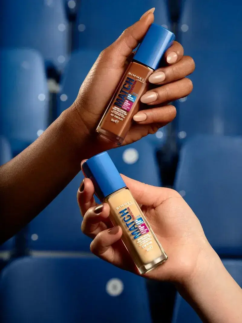 Rimmel London and Chelsea FC Women have teamed up to ‘celebrate the confidence, self-expression and community that unite beauty and sport’ (Rimmel)