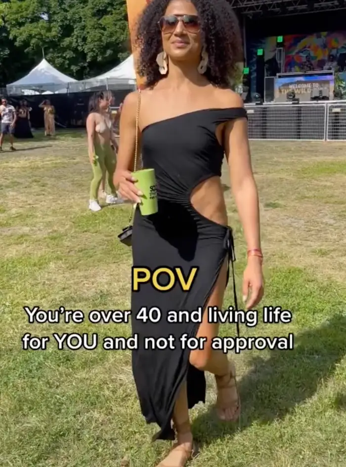 Toni looked fab in a cut out midi.