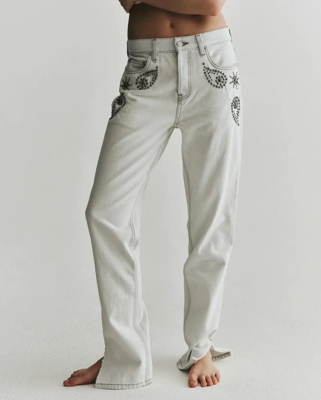 The reality TV star has just re-launched her clothing brand with a similar pair of jeans (KHY.com)