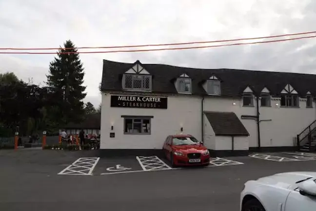 The restaurant has since responded to the woman's review.