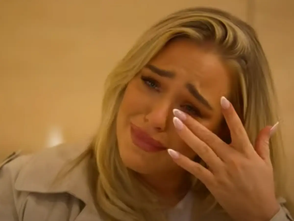 Taylor Ward was left in tears over the bombshell.