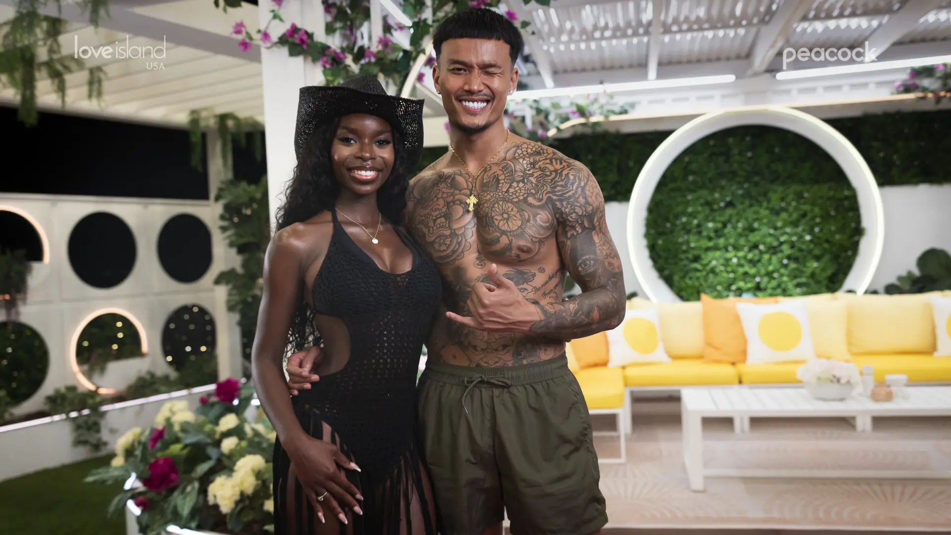 Zak has coupled up with fan-favourite, Olandria Carthen (Peacock)