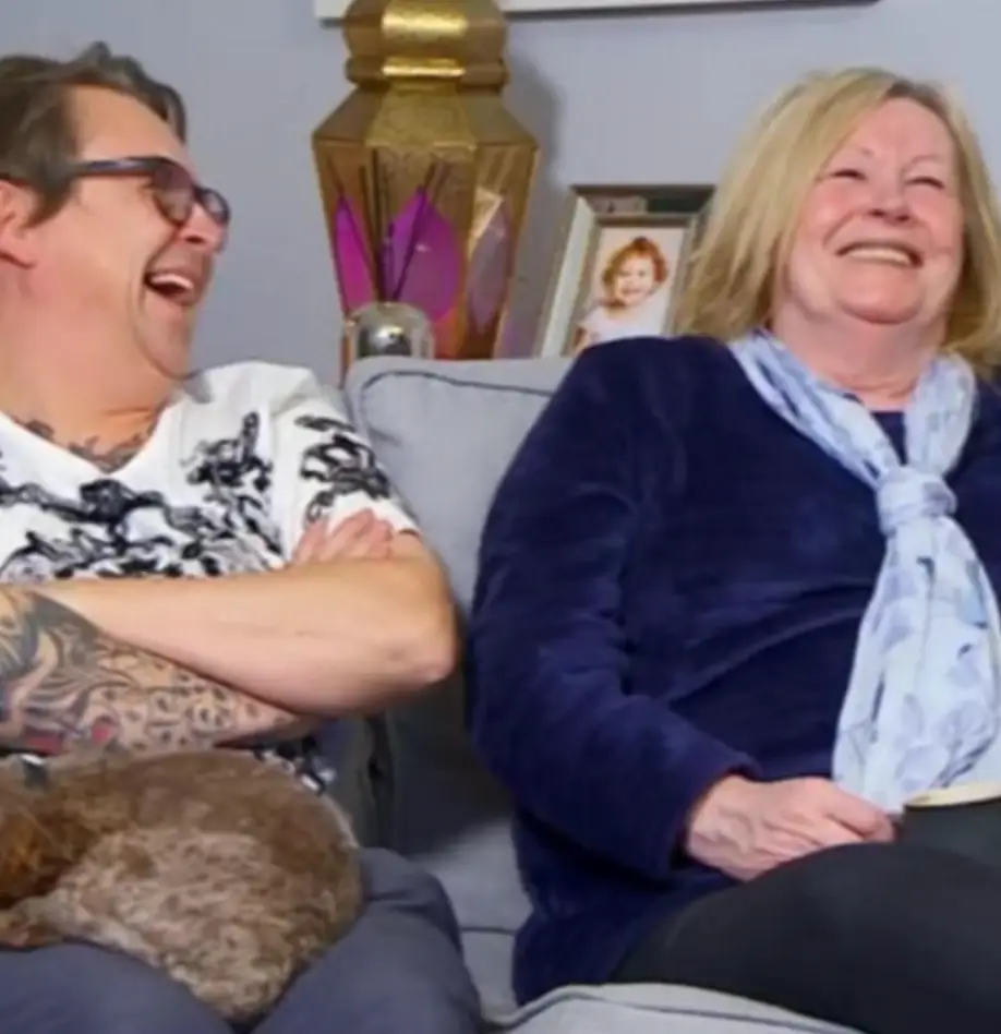 Fans have rushed to social media to share their condolence messages.