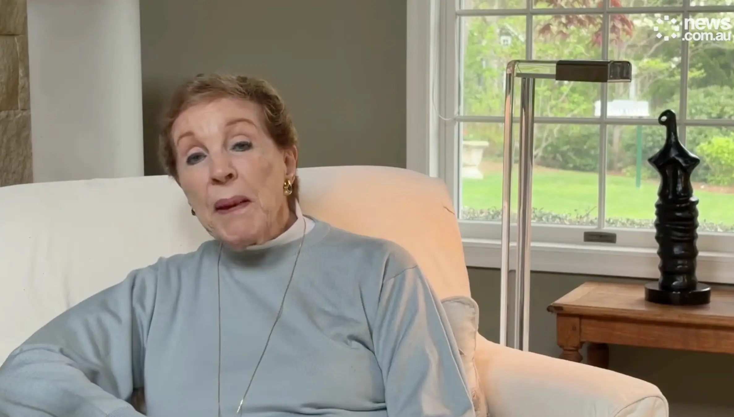 The 90-year-old star has avoided the limelight in her later career (YouTube/World Parkinson Coalition)