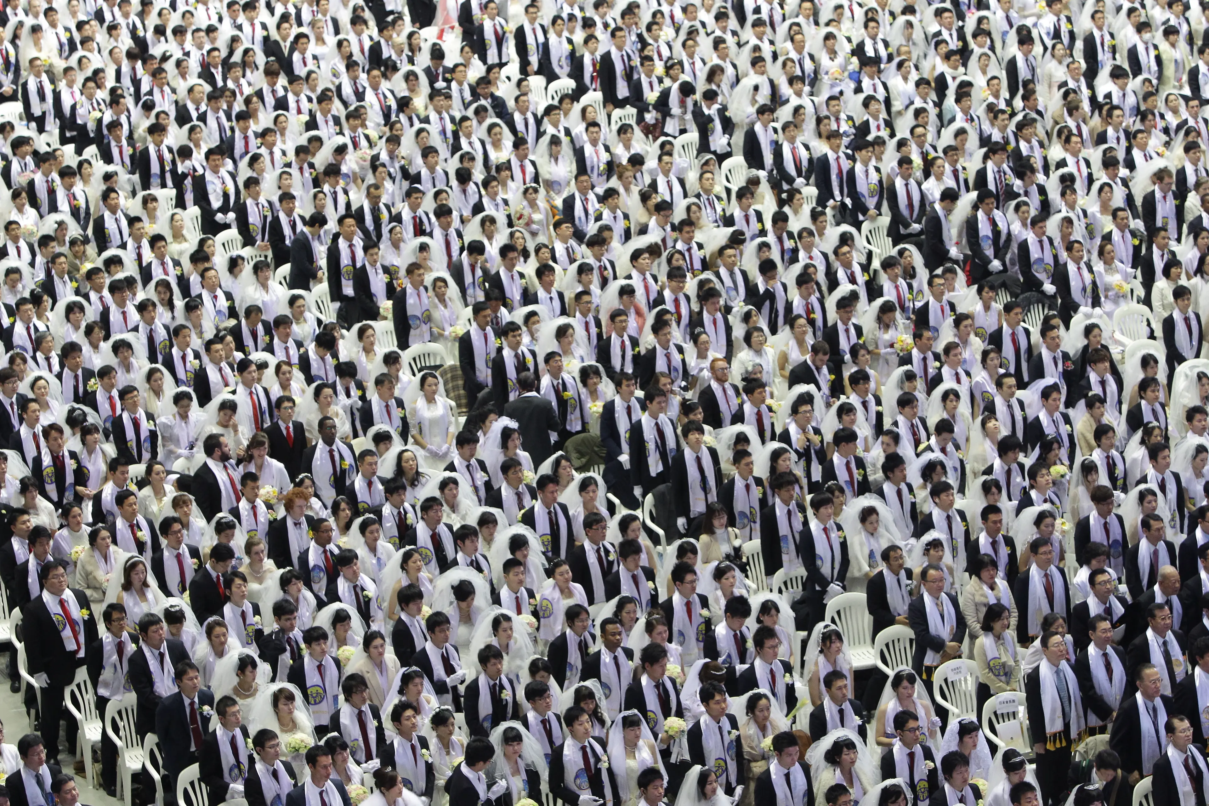 Moon reportedly engaged in orgies with his female members (Chung Sung-Jun/Getty Images)