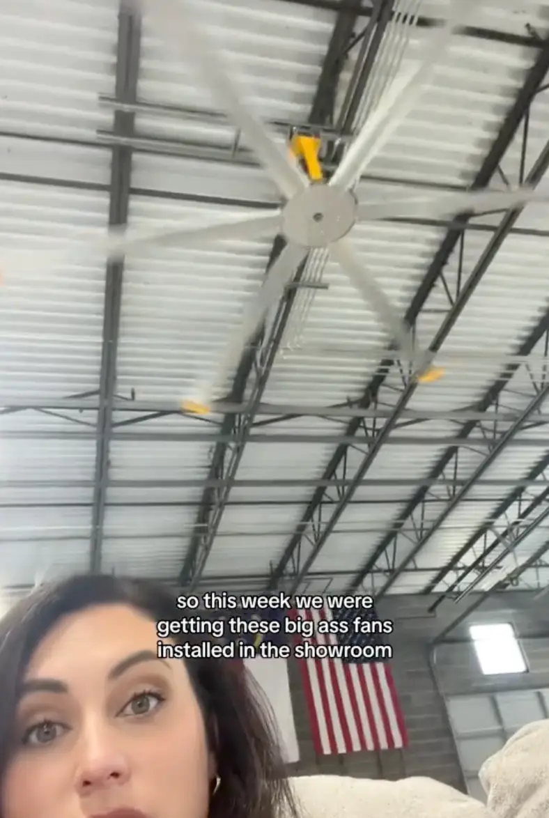 The electrician was there to do a job for Maceon's husband.