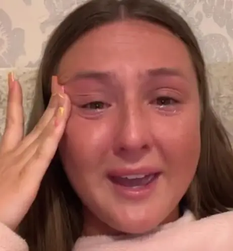 Katylee explained herself to her critics in a teary video.