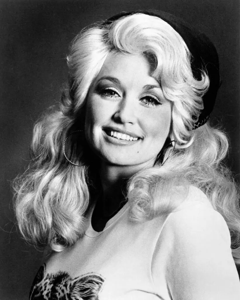 Celebrities and fans alike have rushed in to share tributes following the 'Jolene' singer's passing (Michael Ochs Archives / Stringer / Getty Images)