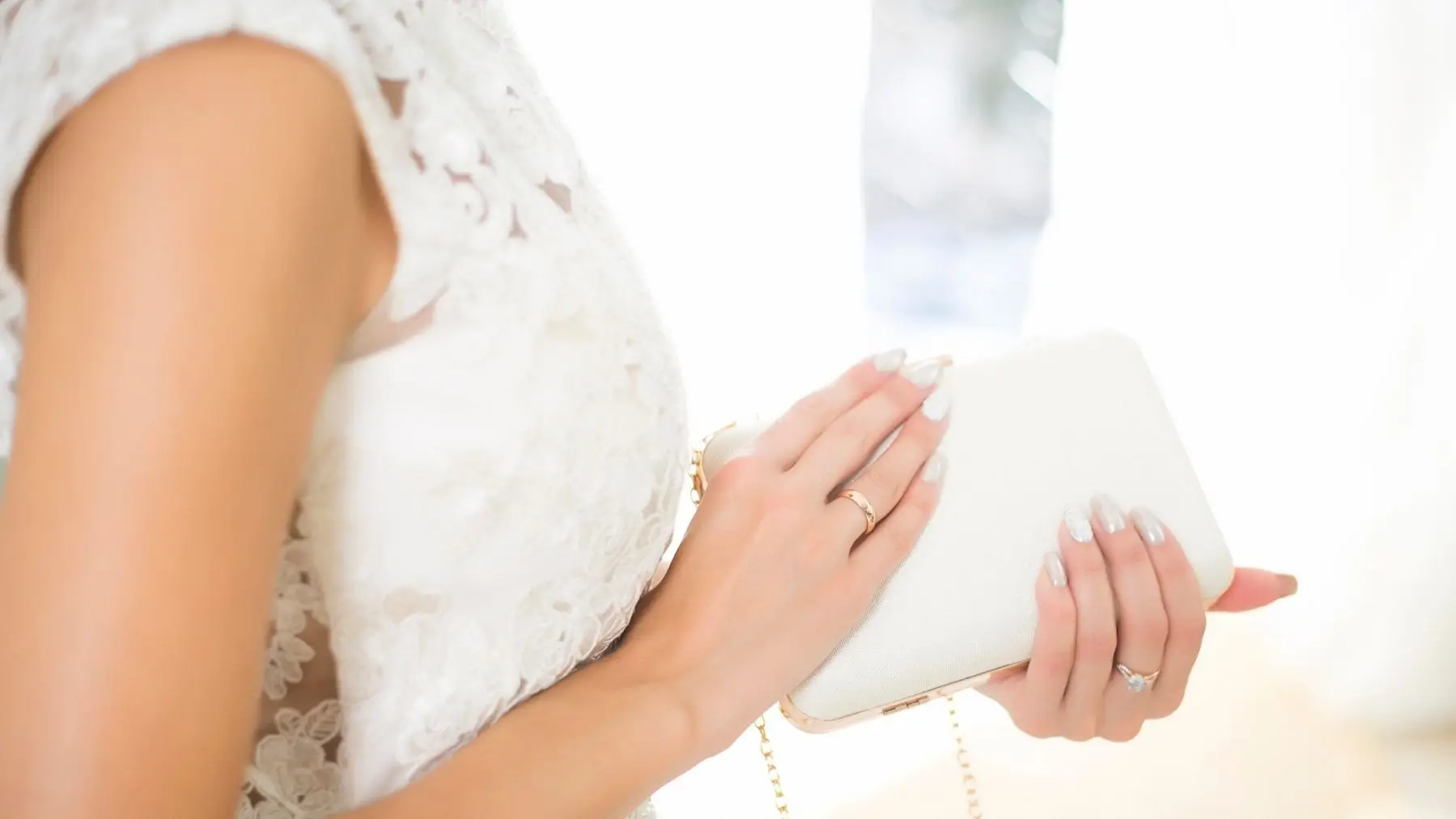 The wedding emergency kit every bridesmaid needs for the big day (learned the hard way)