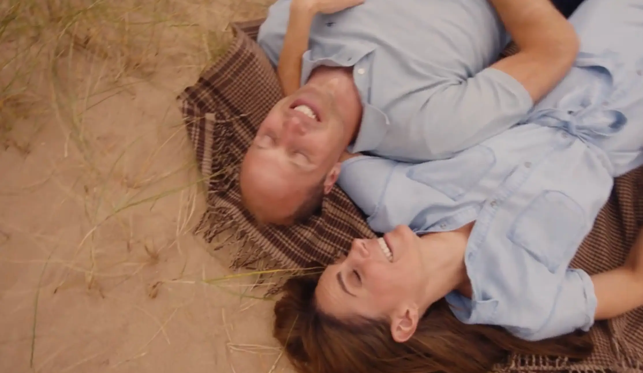 The touching video showed Kate Middleton and Prince William ejoying time together with their children (X/@KensingtonRoyal)