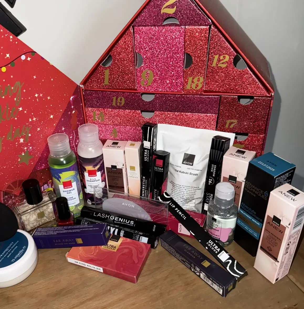 Avon's 24 Days of Gifting Advent Calendar