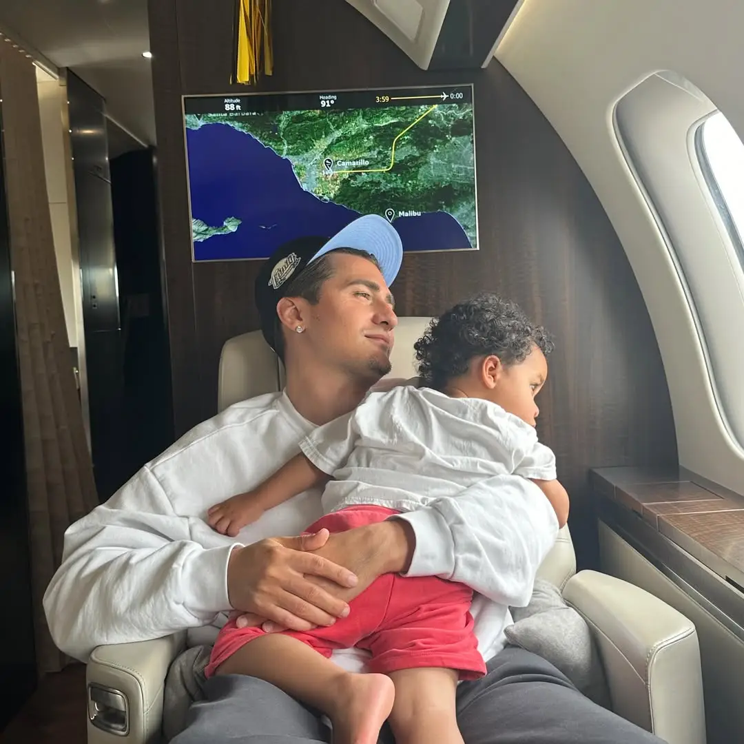 Khloé praised Savas as being an 'incredible uncle' to her two children (Instagram/@khloekardashian)