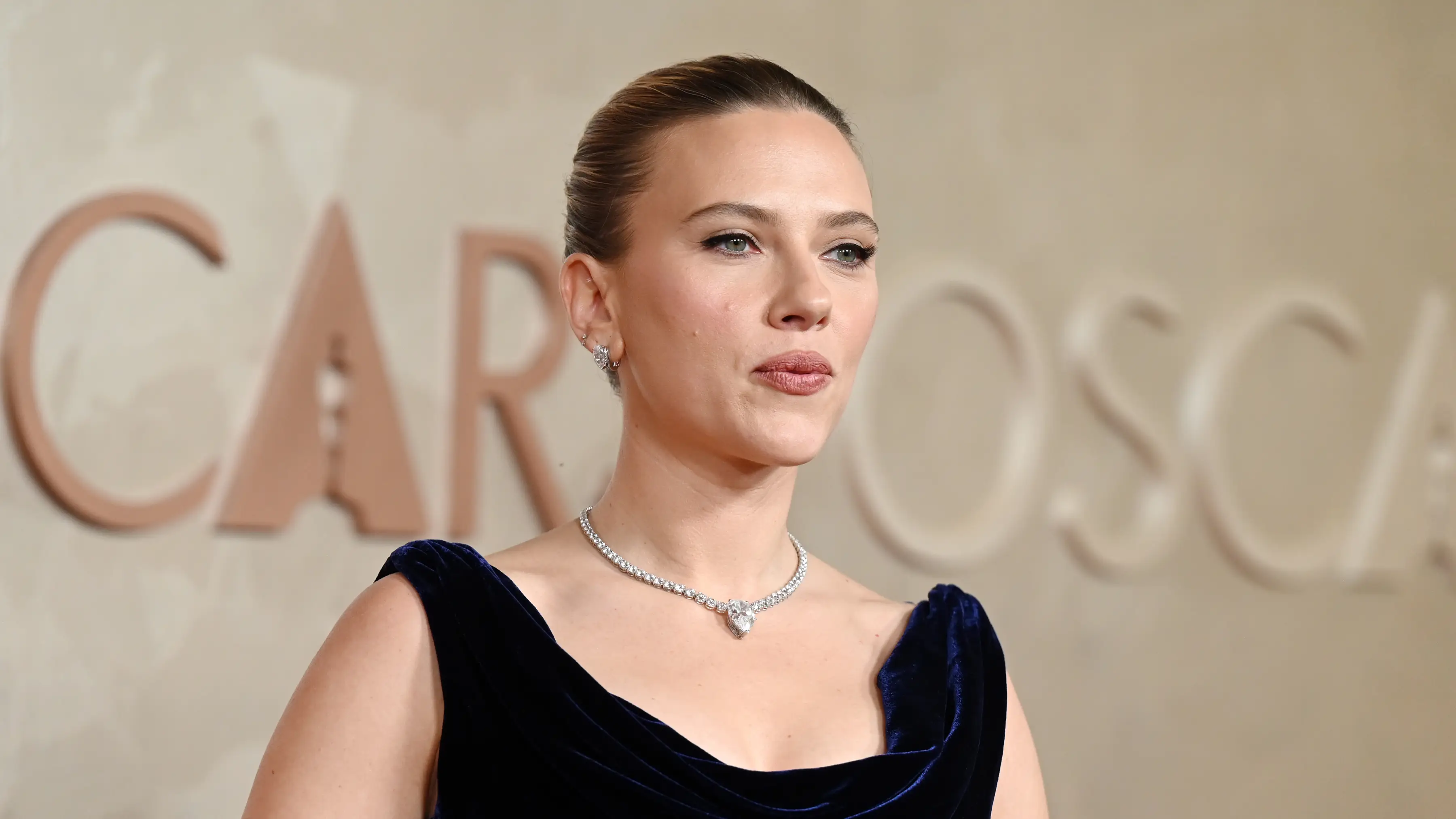 Scarlett Johansson reveals honest reason why she refuses to take photos with fans in public