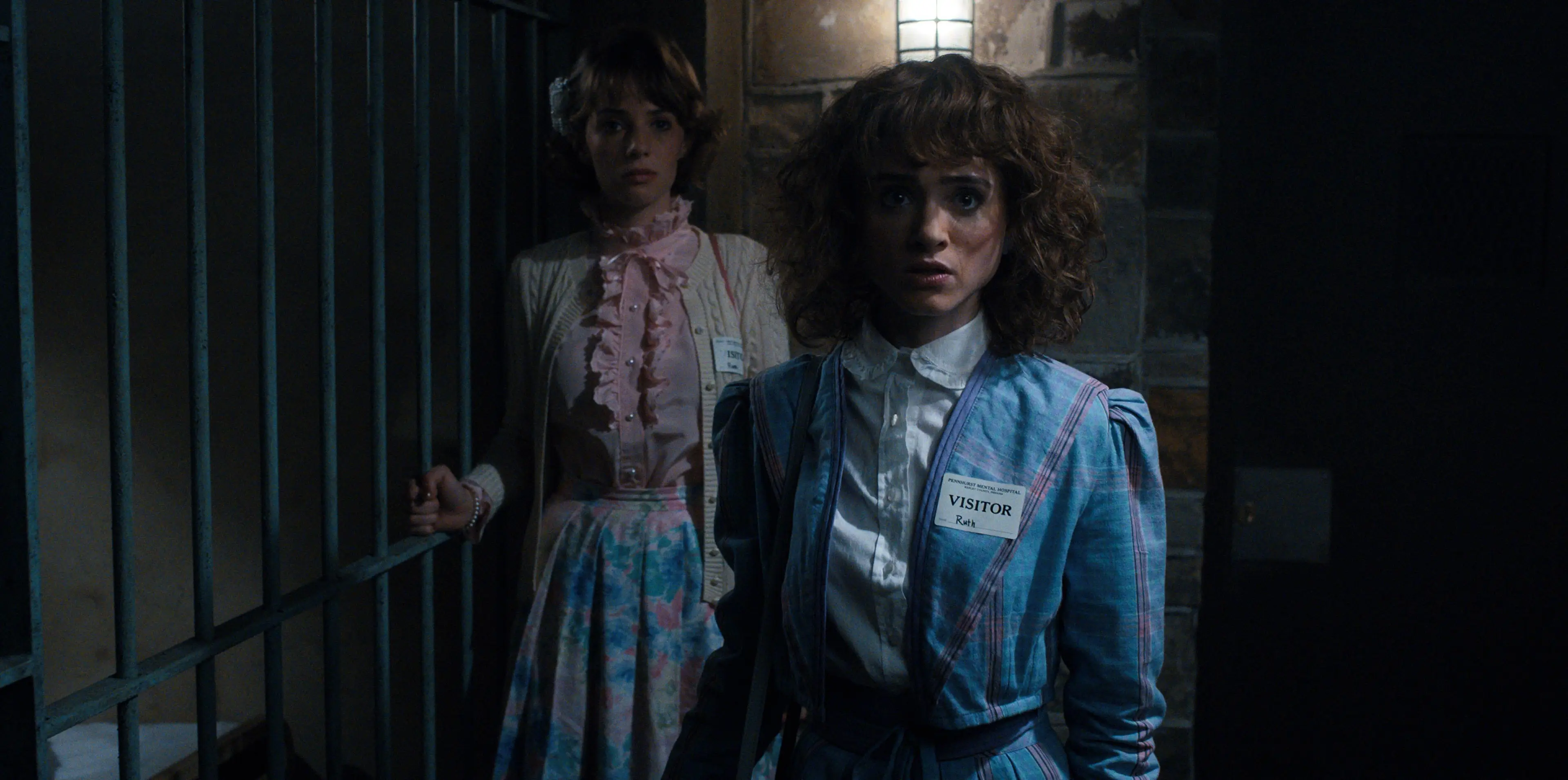 Maya Hawke and Natalia Dyer in Stranger Things.