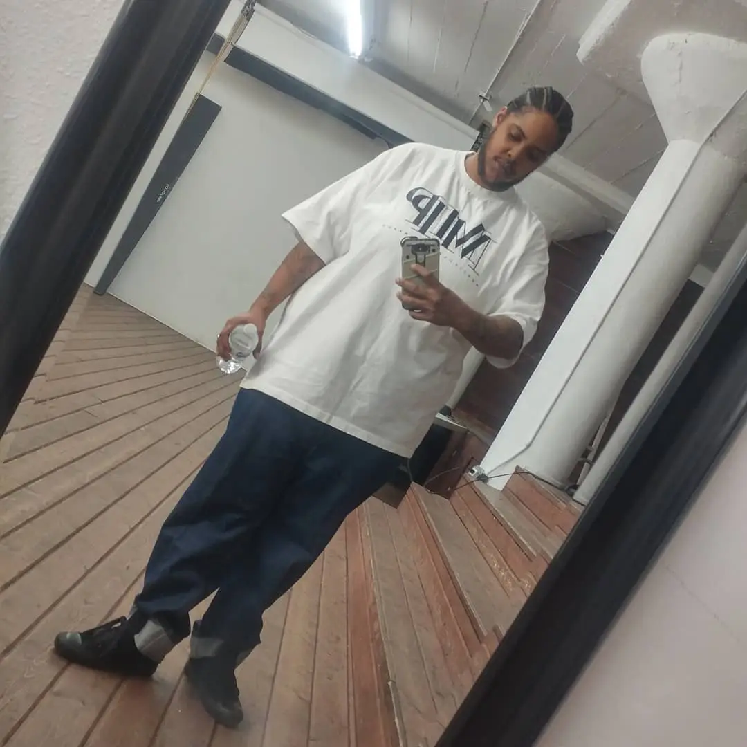 People would make mean comments about her appearance.