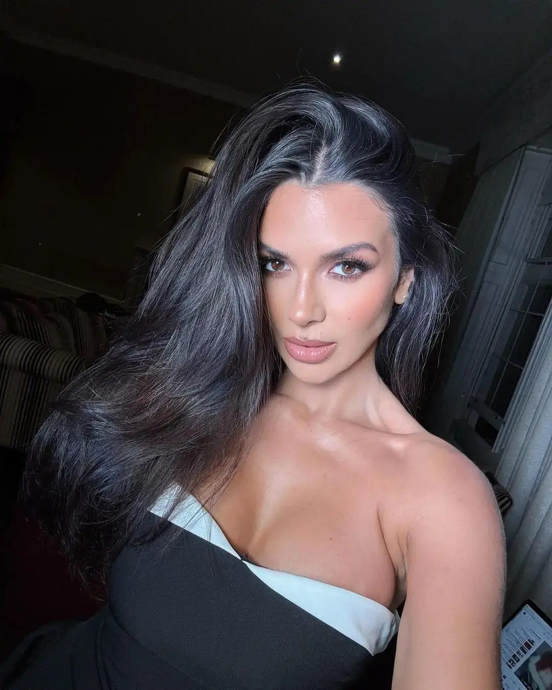 (Instagram/@ekinsuofficial)