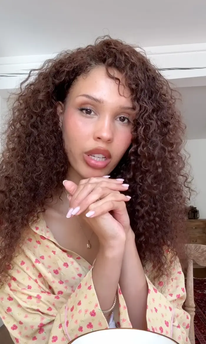Influencer Nara Smith has opened up about her two-year-old daughter Whimsy's cancer diagnosis in a new social media post (Instagram/@naraaziza)