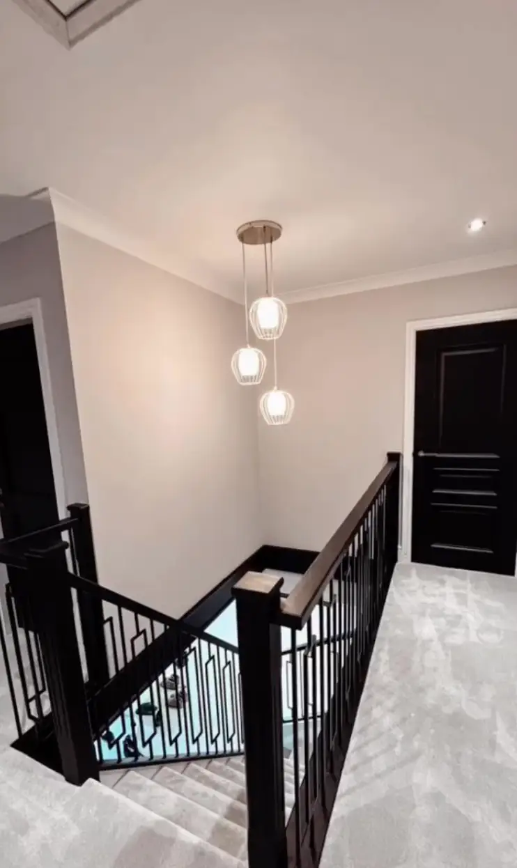 The duo showed off their newly-renovated staircase.