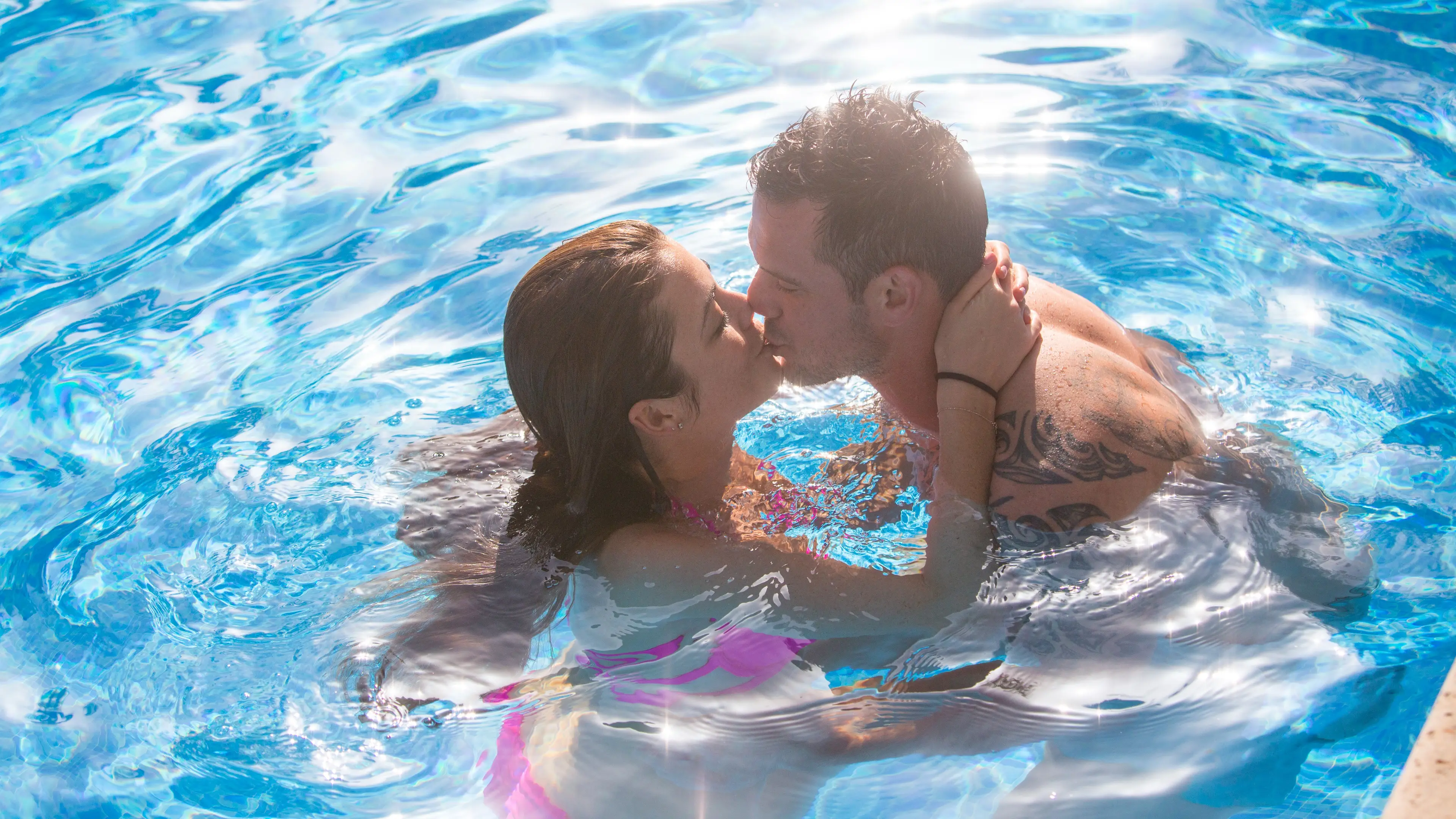 'Streaming' explained as people doing hands-free masturbation act in public pools