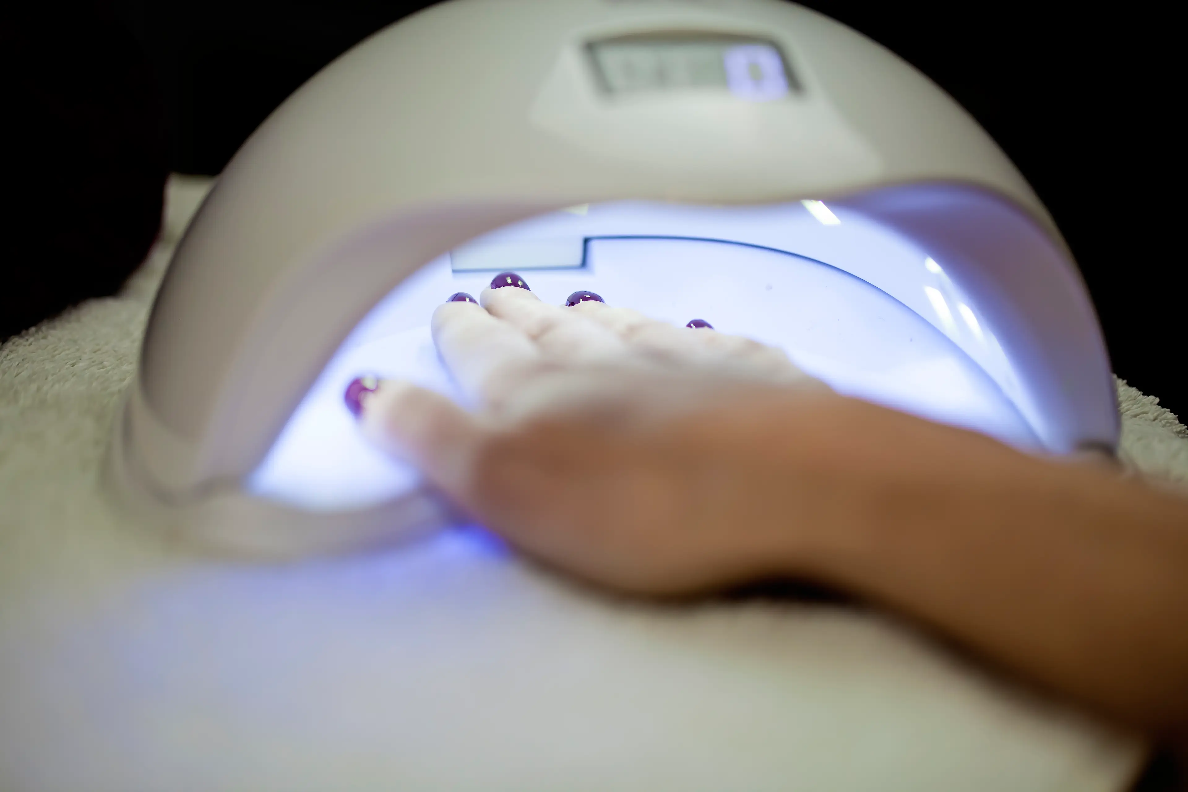 UV lamps have been linked to melanoma (mikroman6/Getty)