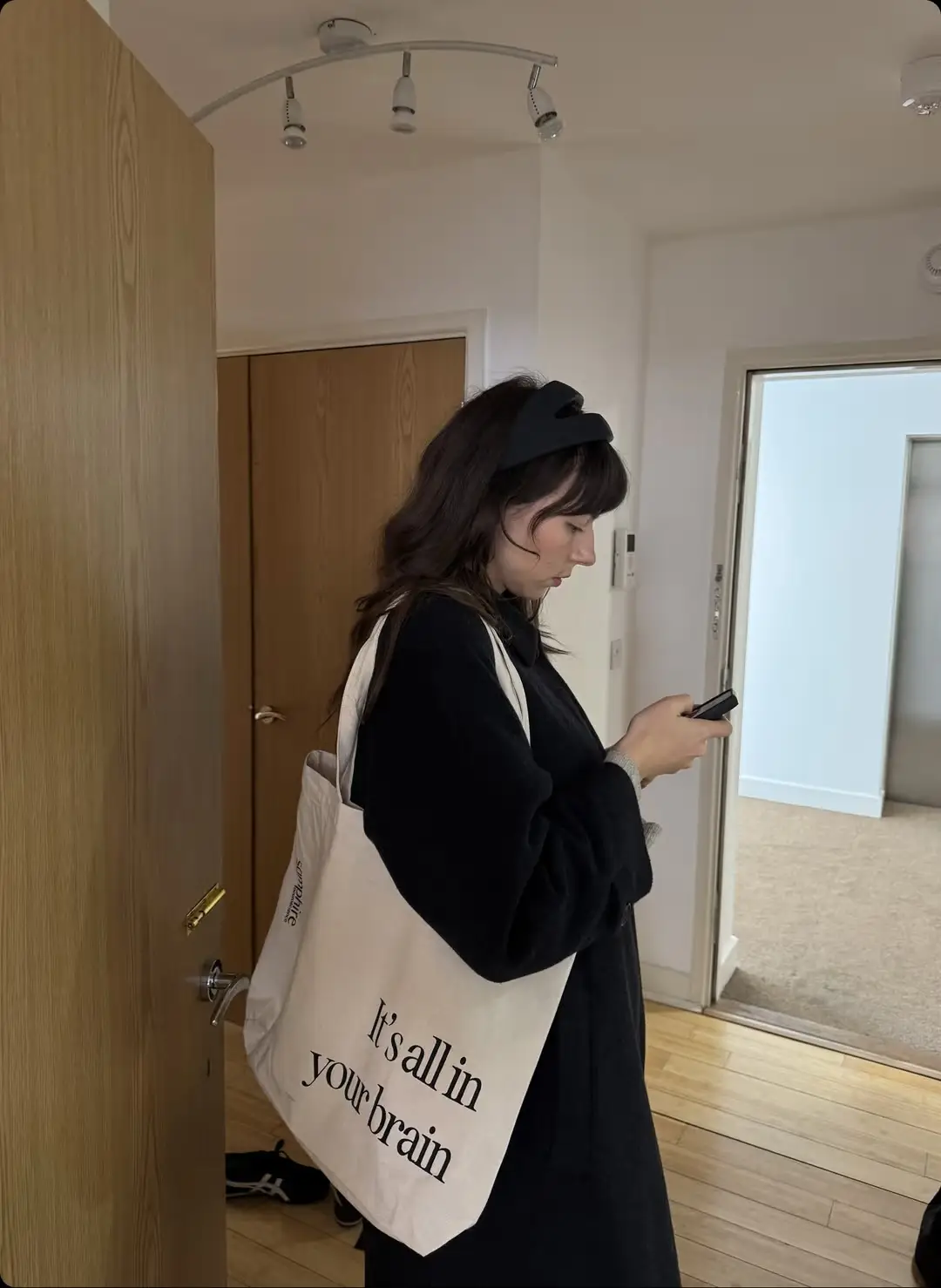 The device is designed to slot into your everyday routine (Samphire Neuroscience) 