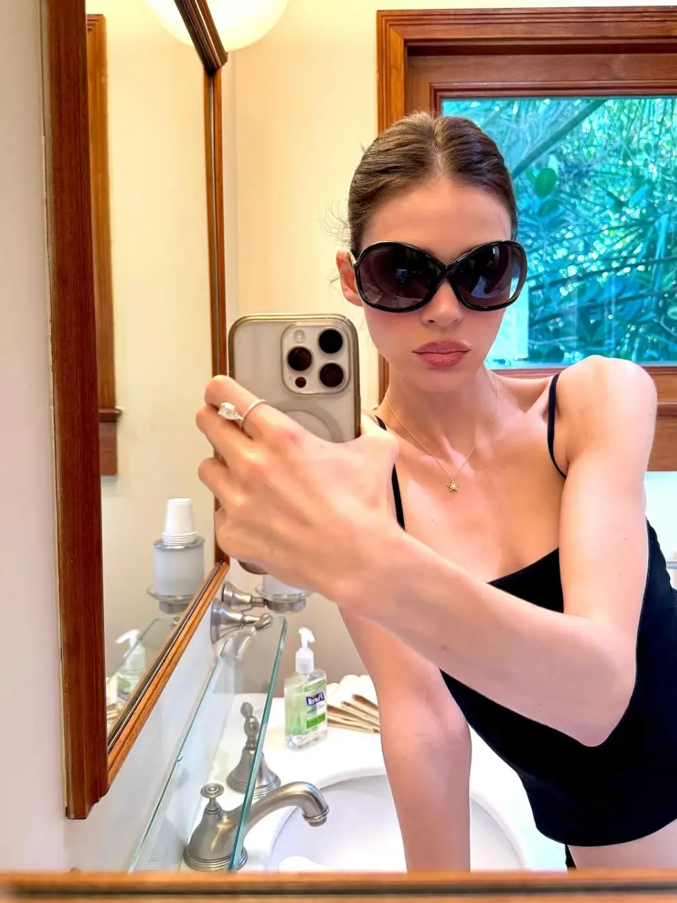 Nicola Peltz Beckham shared a text post to social media, and fans may think it's got something to do with the rumoured Beckham family feud (Instagram/@nicolaannepeltzbeckham)