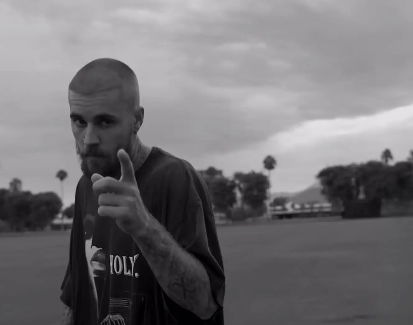 The back of Bieber's T-shirt bore the words 'Pray for me' on the back (Instagram/@pattiemallette)