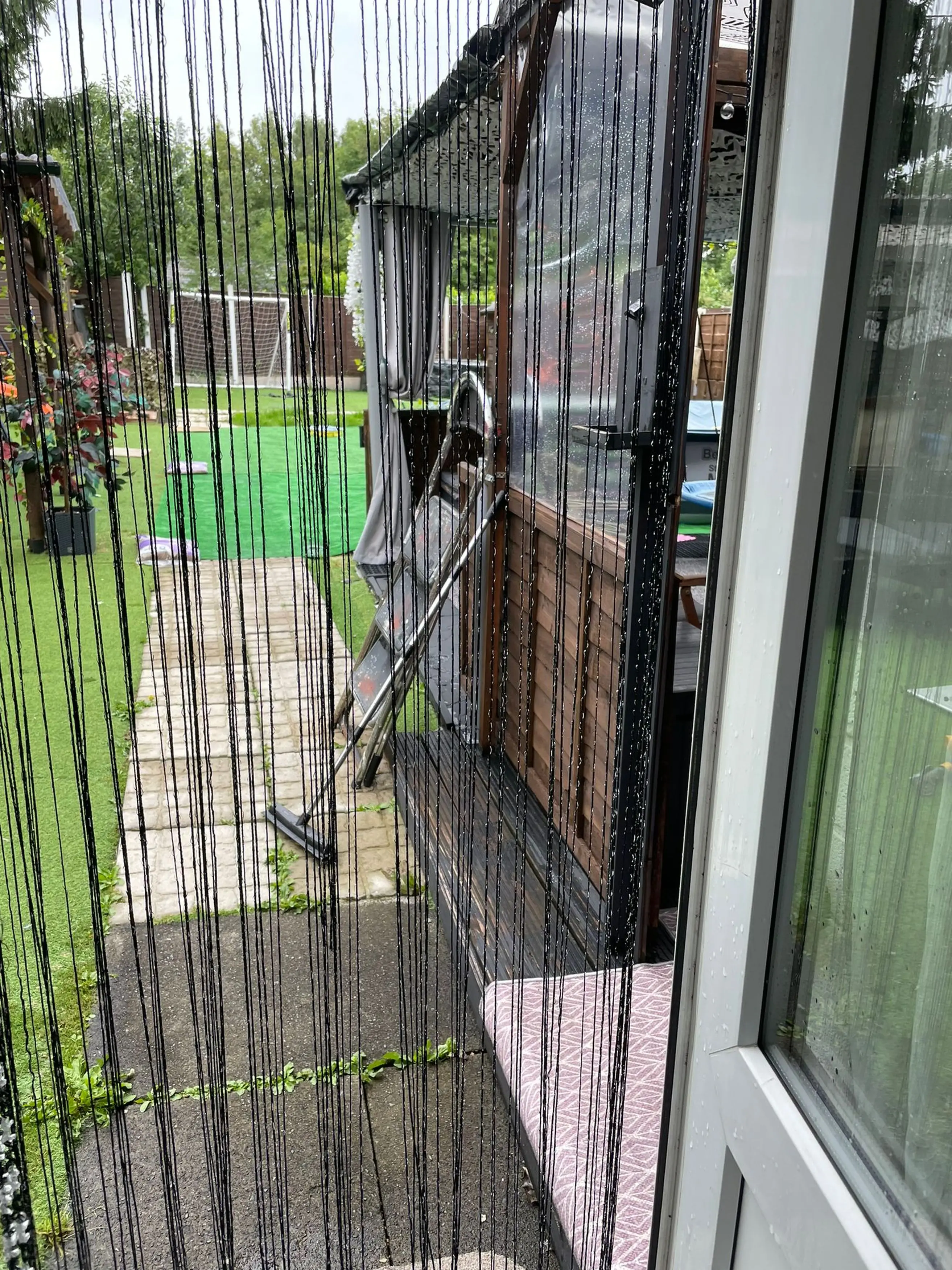 Sophi thinks the curtains should not be allowed.