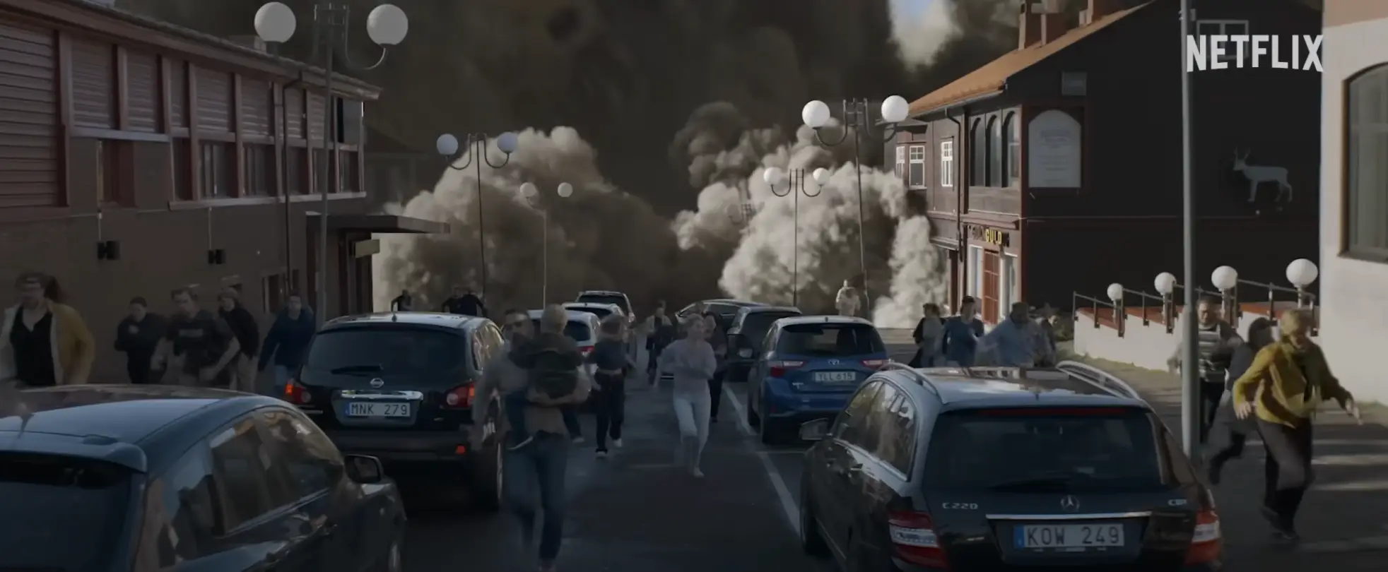 The disaster-thriller has received high-praise online.