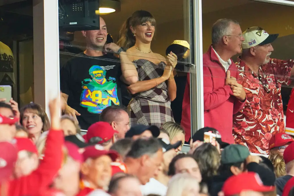 Swift was supporting her boyfriend Travis Kelce during last night's Kansas City Chiefs game (Cooper Neill/Getty Images)