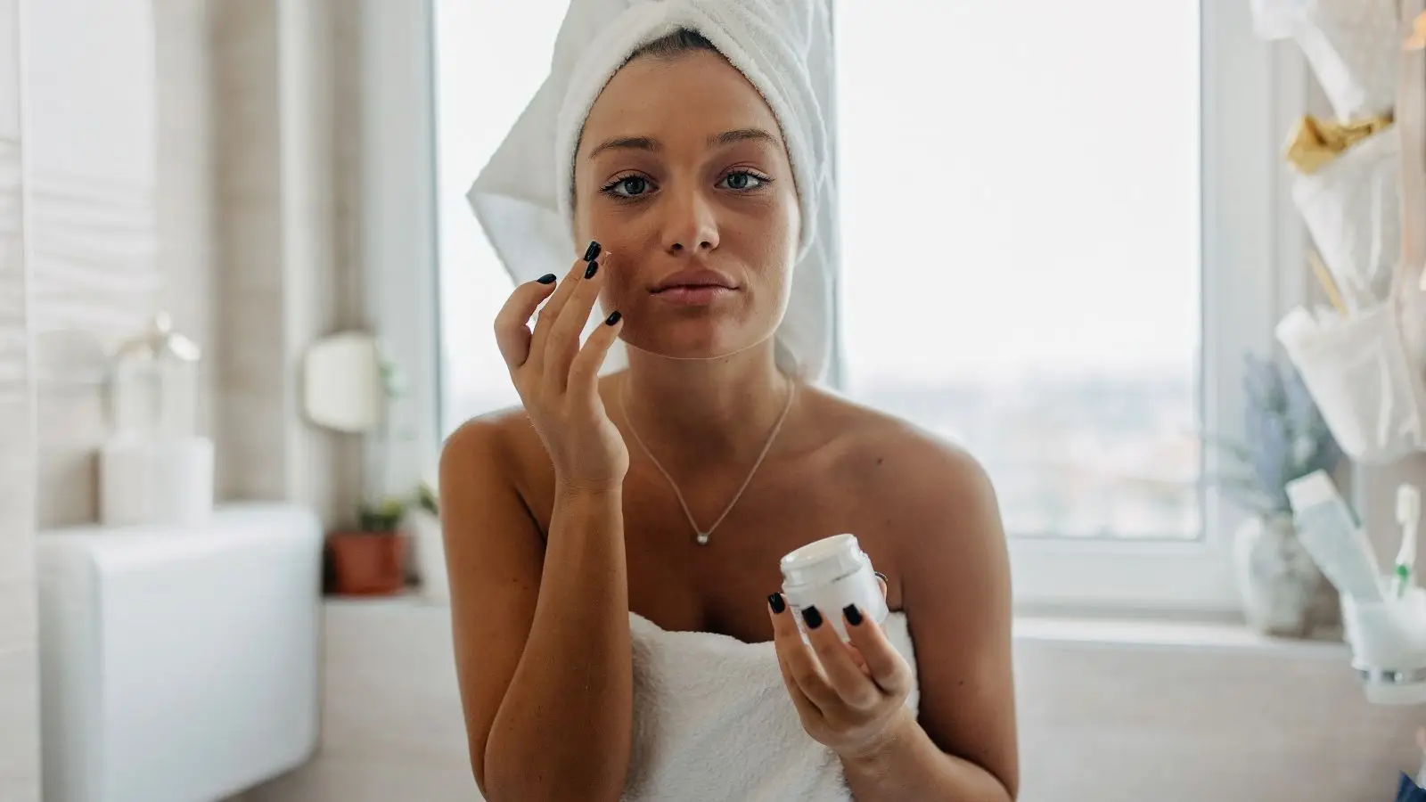 It's important to use the correct products to restore your skin barrier, (Supersizer/Getty Images)
