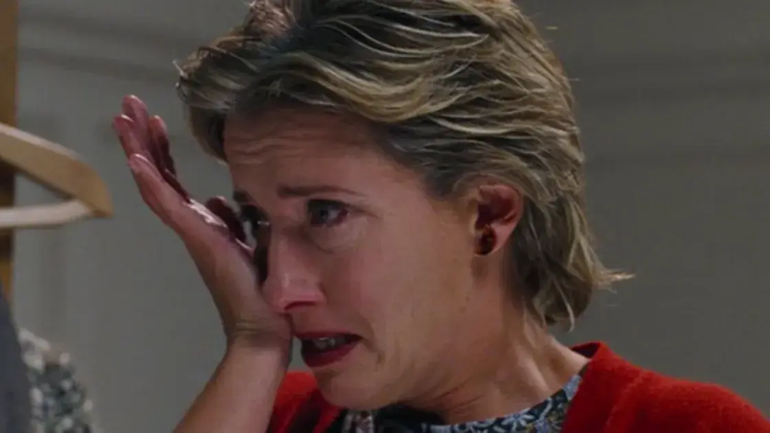 The 'necklace scene' in Love Actually is beyond heartbreaking (Universal Pictures)