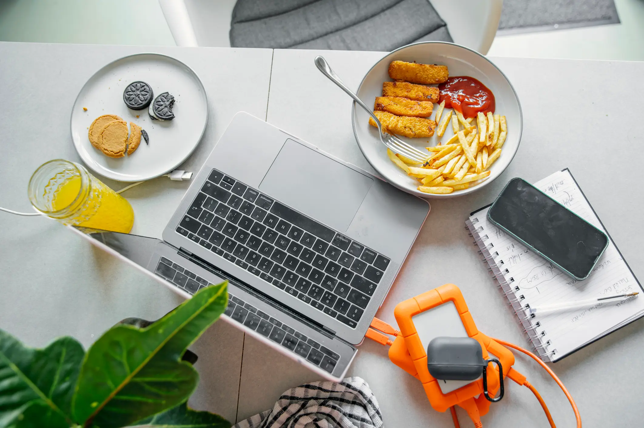 Ultra processed foods typically have more than one ingredient that you never or rarely find in a kitchen (Getty Stock Image)