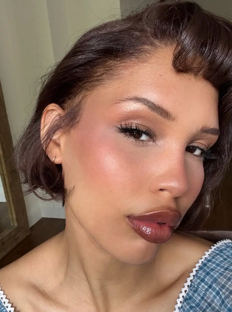 Influencer and model, Nara Smith, has opened up about her decision to get her tubes tied after four children (Instagram/@narasmith)