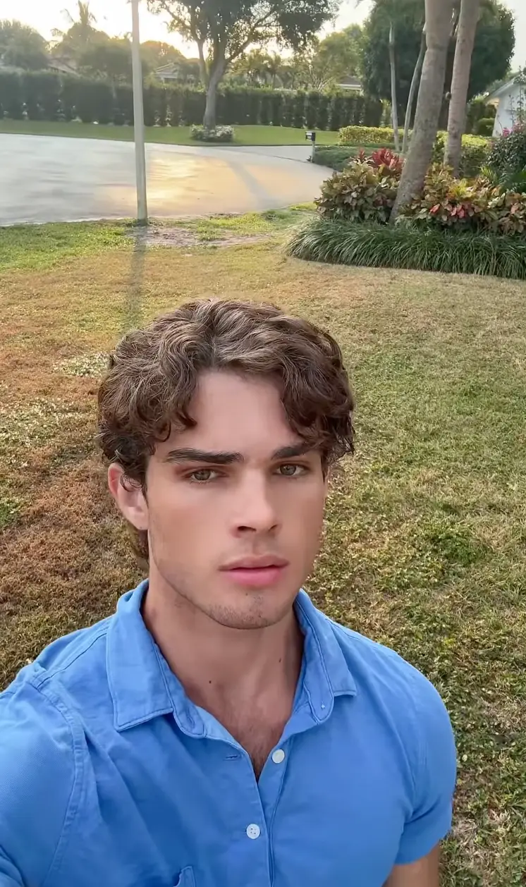 'Looksmaxxing' influencer Clavicular, real name Braden Peters, has reportedly been rushed to hospital due to a suspected overdose (Instagram/@clavicular0)