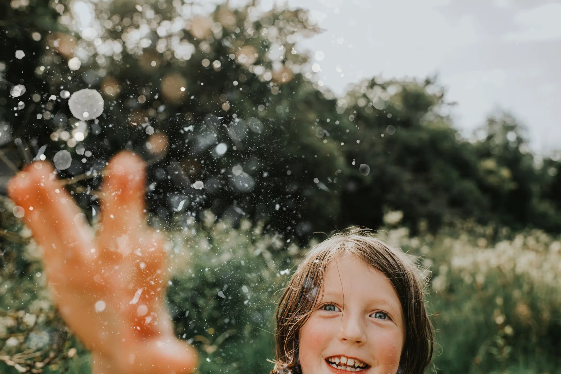 Pollen exposure can follow people home long after they leave outside (Catherine Falls Commercial/Getty Images)