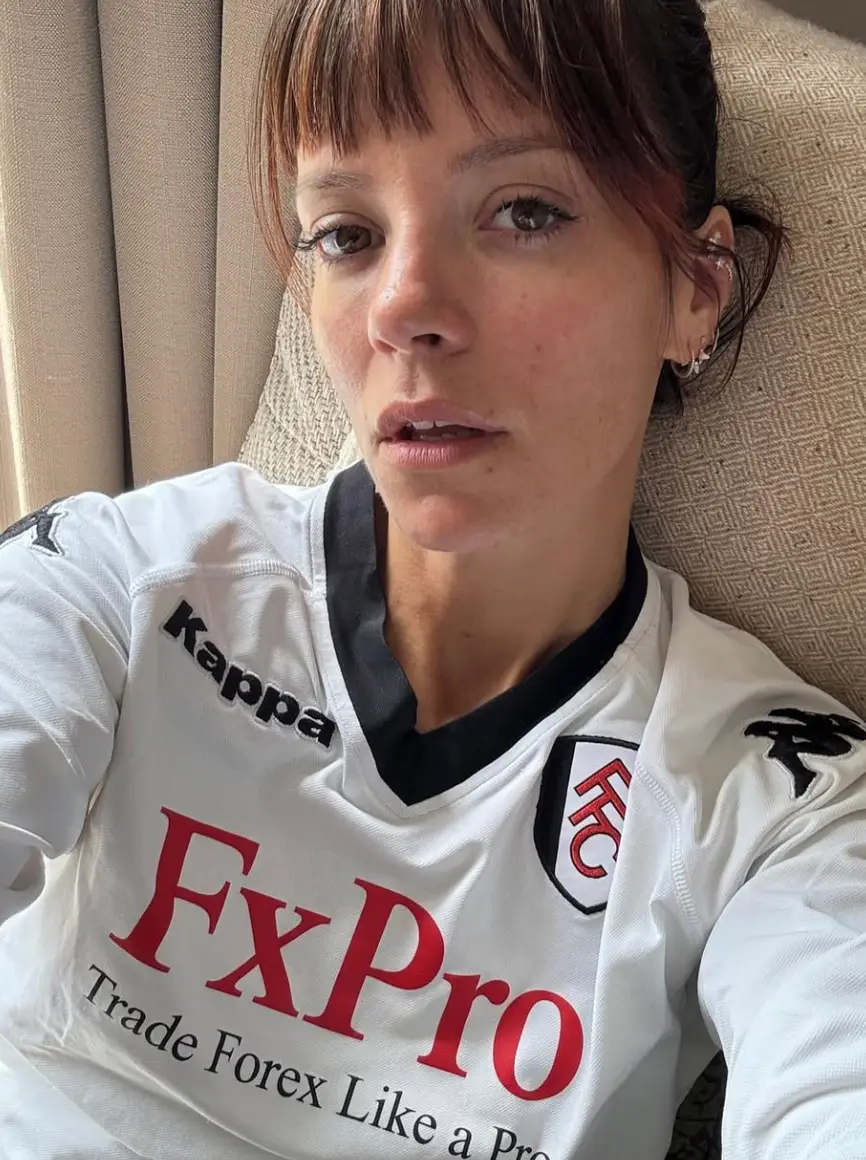 Lily Allen has bravely opened up about her mental health journey (Instagram/@lilyallen)