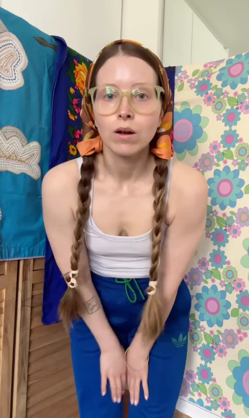 Cave discussed the 'gross' realities of content creation (Instagram/@jessiecave)